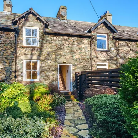 7 - With Private Parking * Glenridding